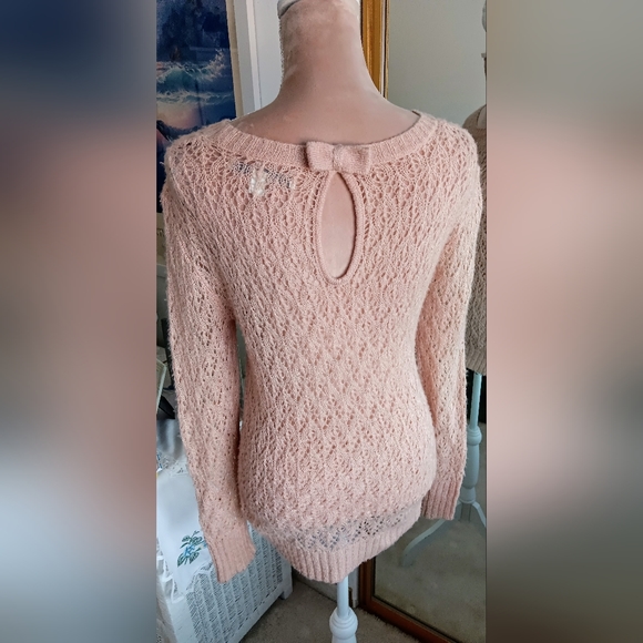 Lauren Conrad~Beige Open Knit Sweater w/ Bow-Back Detail (Soft Neutral) - Picture 2 of 13
